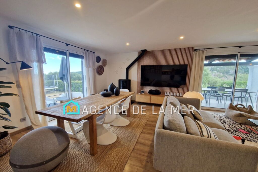 vente maison contemporaine 5 Pièce(s) – 5 pièces – 4 chambres – 130.00 m²