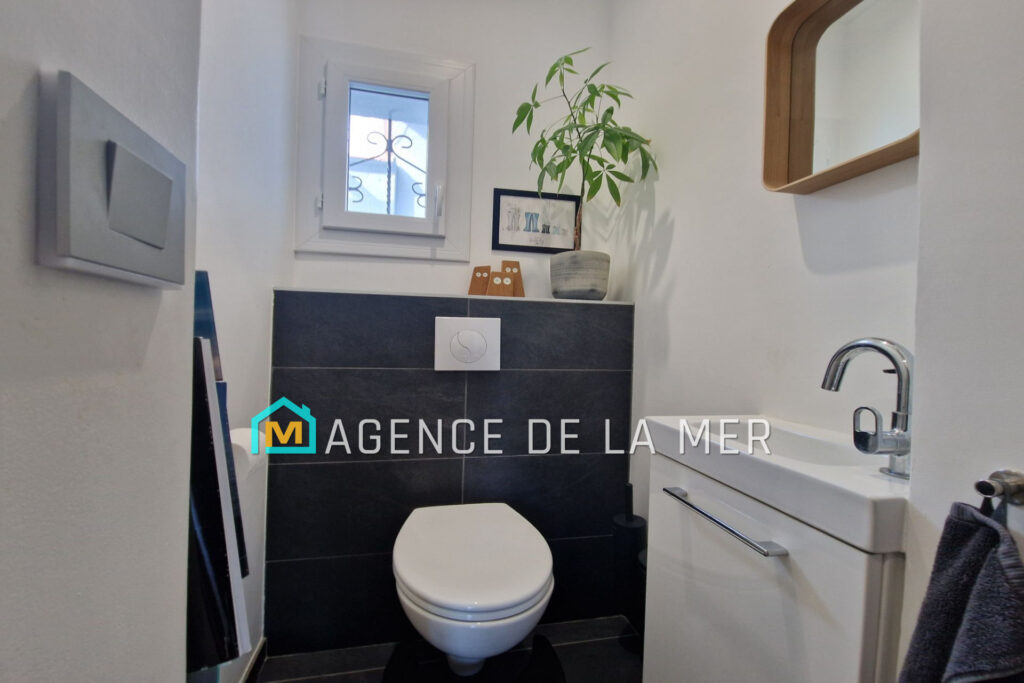 vente maison contemporaine 5 Pièce(s) – 5 pièces – 4 chambres – 130.00 m²