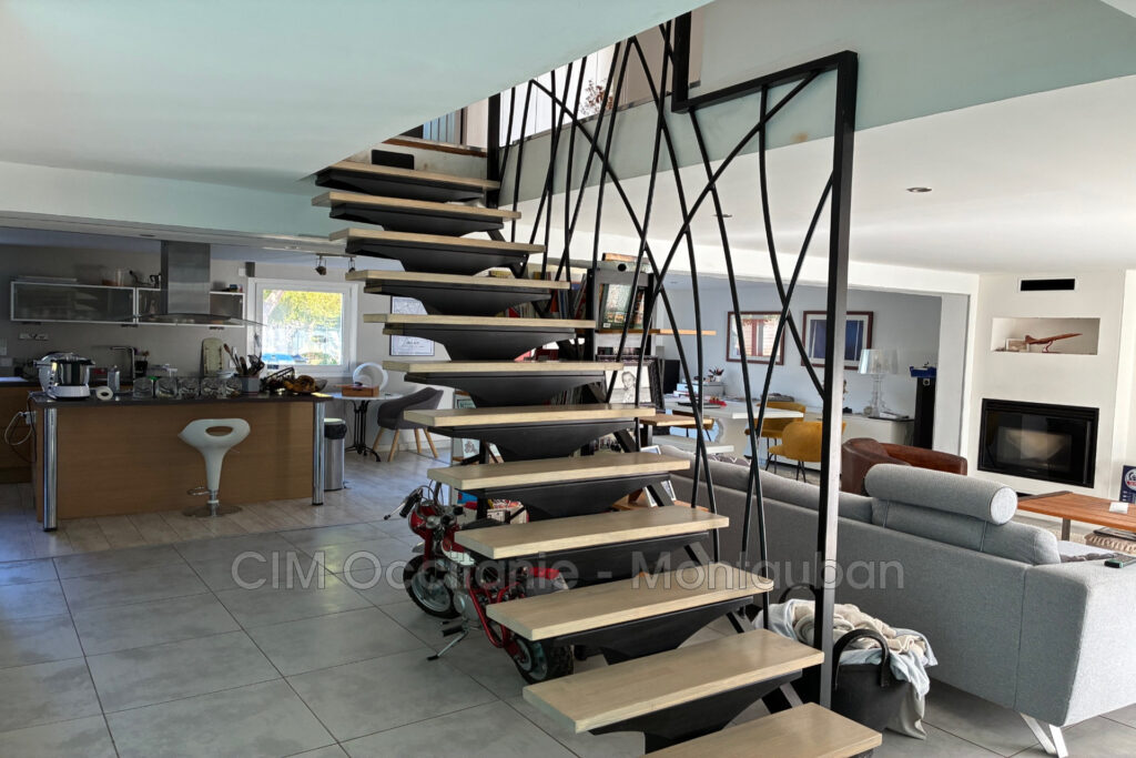 vente maison – NR pièces – 4 chambres – 220.00 m²