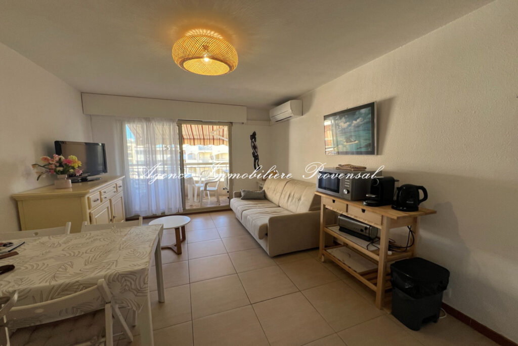 location appartement 1 Pièce(s) – 1 pièce – NR chambres – 22.80 m²