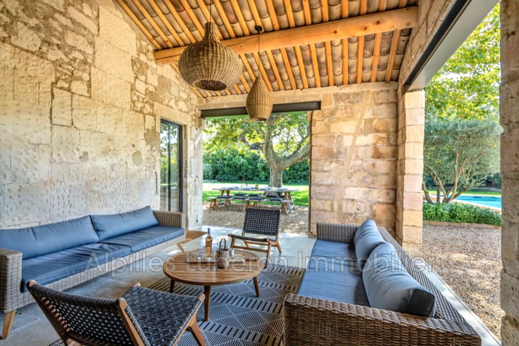 location saisonnière mas 6 Pièce(s) – 6 pièces – 4 chambres – 180.00 m²