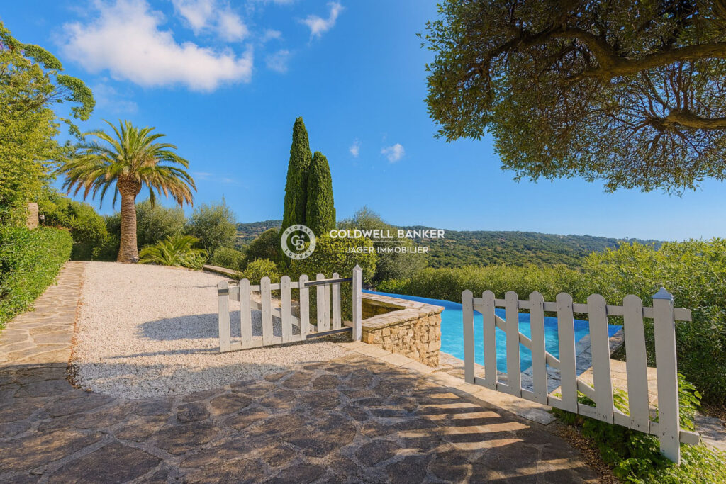 vente maison 7 Pièce(s) – 7 pièces – 6 chambres – 230.00 m²