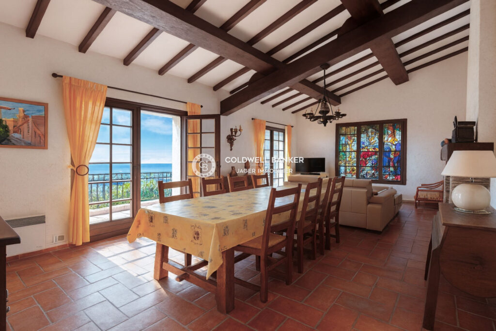 vente maison 7 Pièce(s) – 7 pièces – 6 chambres – 230.00 m²