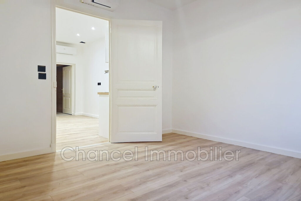 vente appartement 2 Pièce(s) – 2 pièces – 1 chambre – 30.73 m²