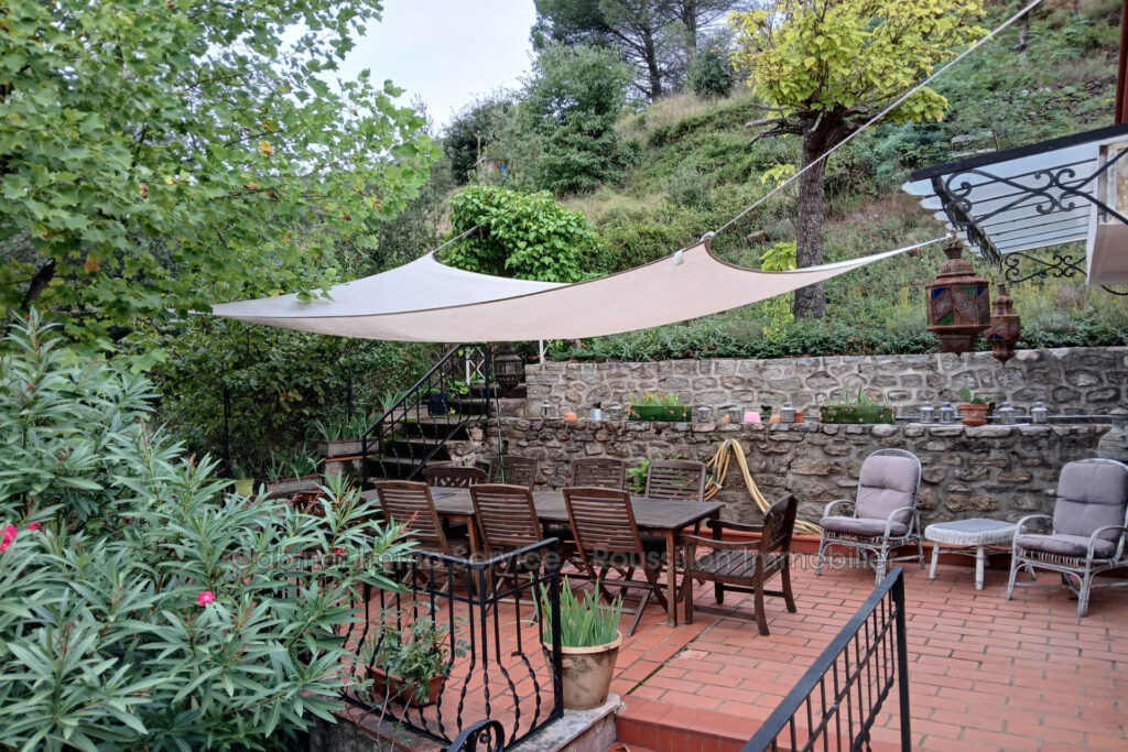 vente propriété 6 Pièce(s) – 6 pièces – 5 chambres – 180.00 m²