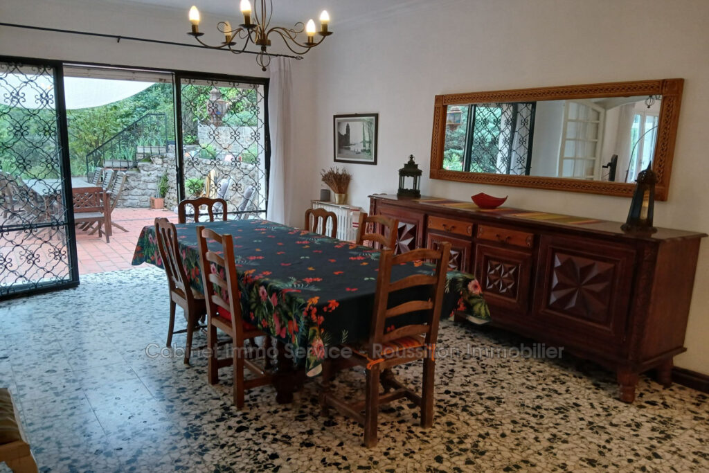 vente propriété 6 Pièce(s) – 6 pièces – 5 chambres – 180.00 m²