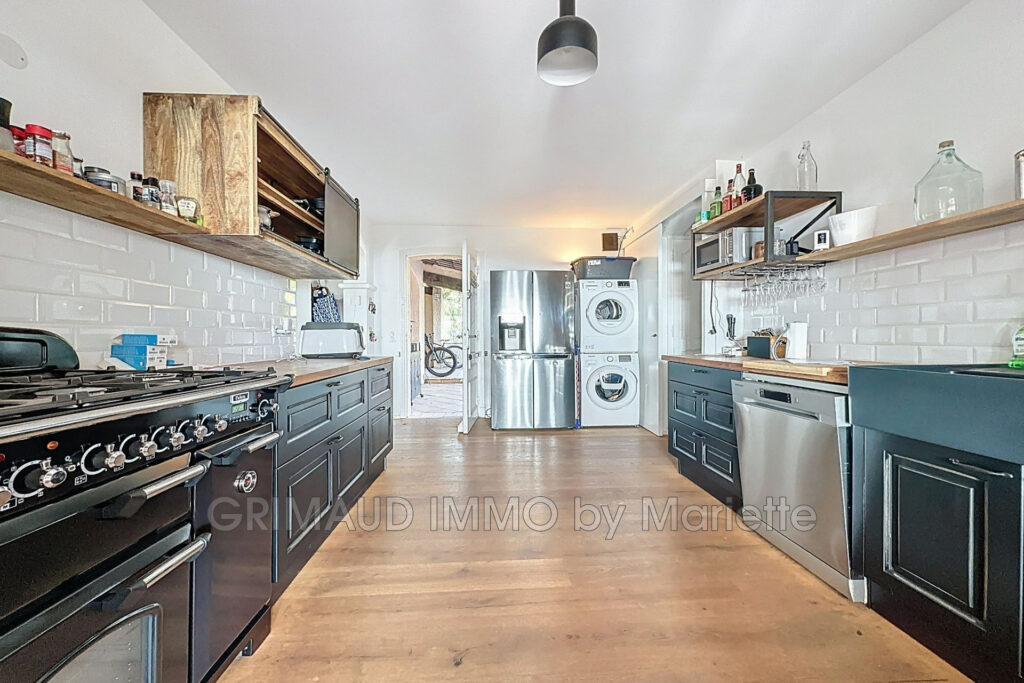 vente villa provençale 5 Pièce(s) – 5 pièces – 4 chambres – 150.00 m²