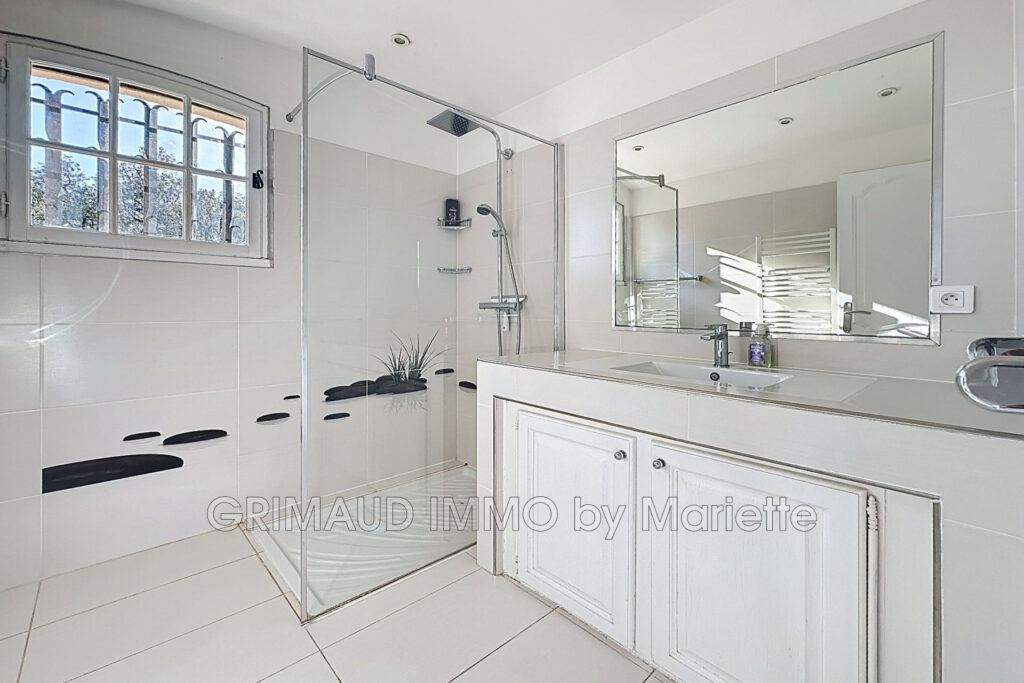 vente villa provençale 5 Pièce(s) – 5 pièces – 4 chambres – 150.00 m²