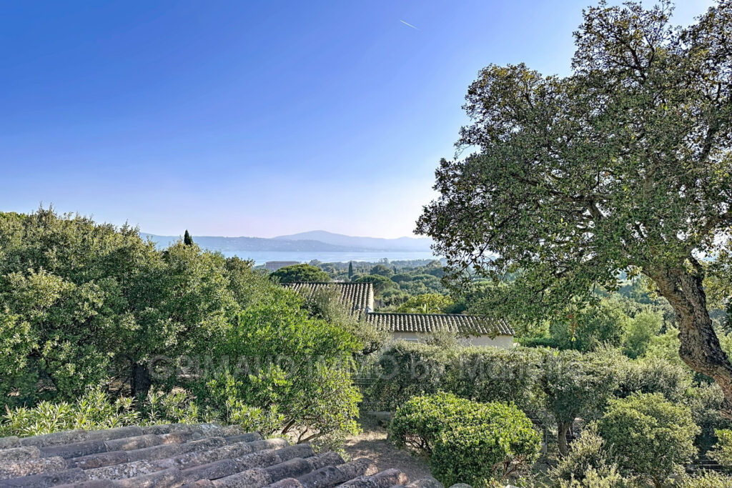 vente villa provençale 5 Pièce(s) – 5 pièces – 4 chambres – 150.00 m²