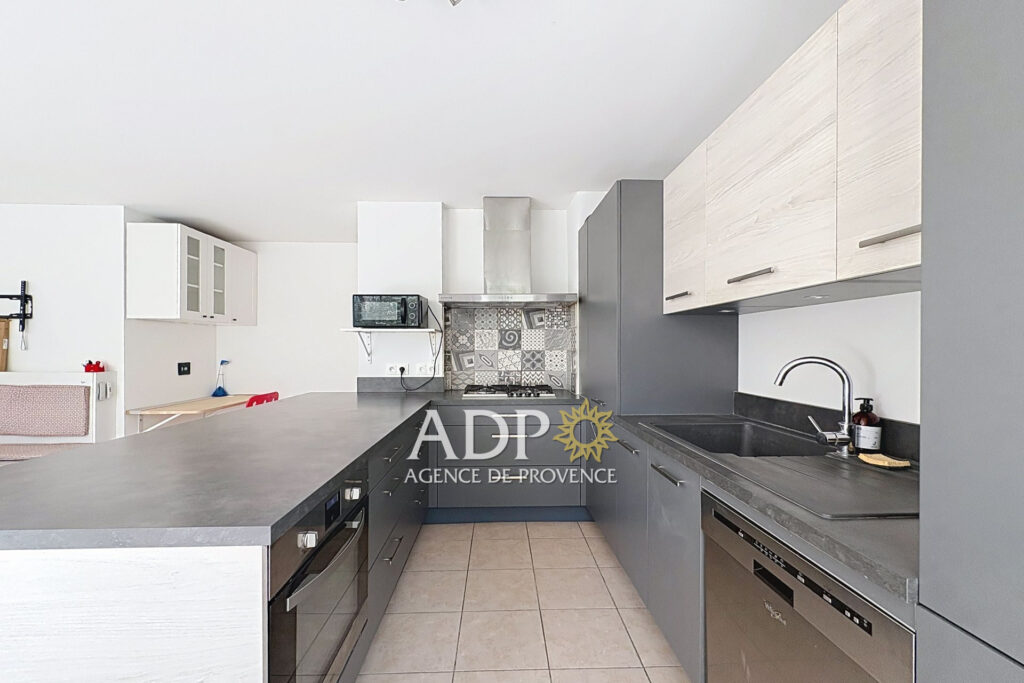 location appartement 4 Pièce(s) – 4 pièces – 3 chambres – 75.29 m²