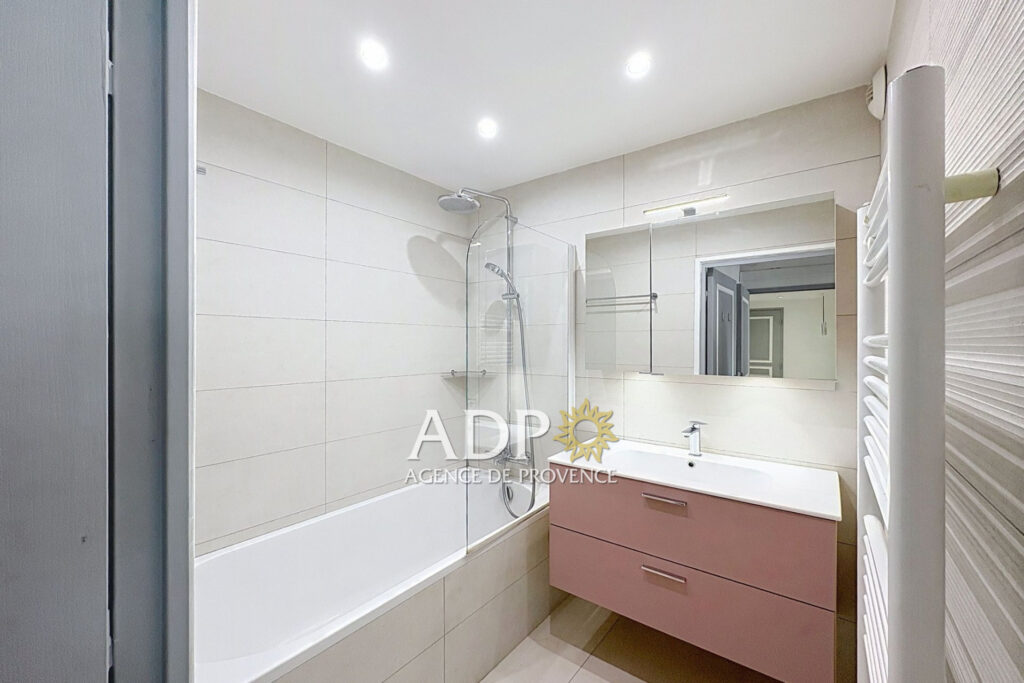 location appartement 4 Pièce(s) – 4 pièces – 3 chambres – 75.29 m²