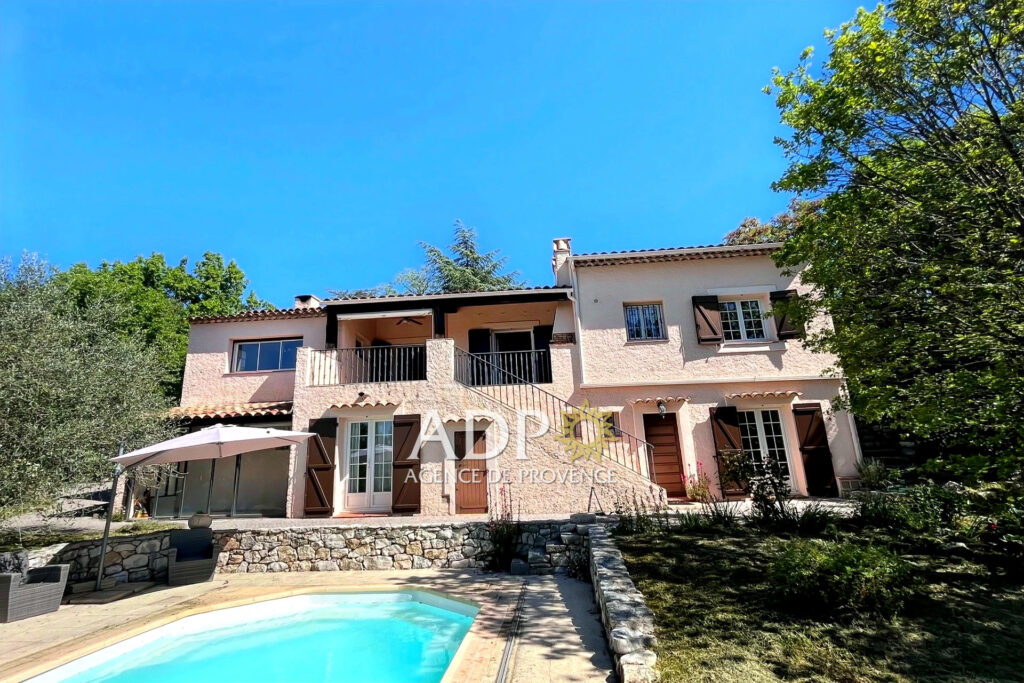 vente maison 5 Pièce(s) – 5 pièces – 4 chambres – 138.00 m²