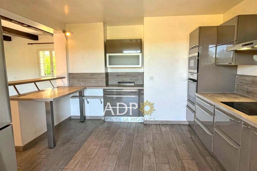 vente maison 5 Pièce(s) – 5 pièces – 4 chambres – 138.00 m²