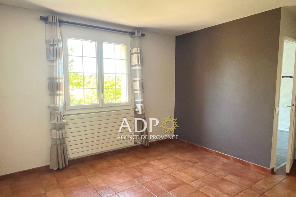 vente maison 5 Pièce(s) – 5 pièces – 4 chambres – 138.00 m²