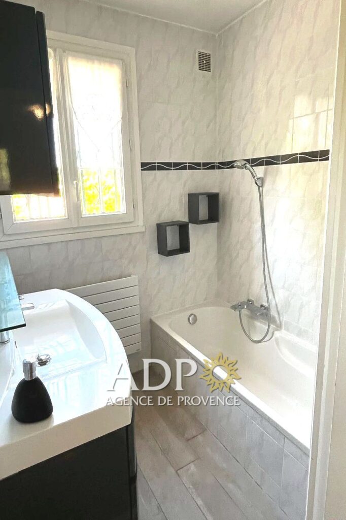 vente maison 5 Pièce(s) – 5 pièces – 4 chambres – 138.00 m²