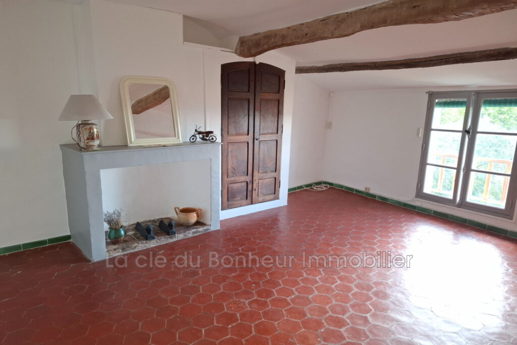 vente maison de village 13 Pièce(s) – 13 pièces – 7 chambres – 350.00 m²