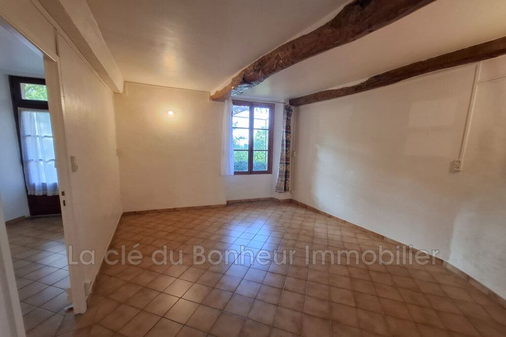 vente maison de village 13 Pièce(s) – 13 pièces – 7 chambres – 350.00 m²