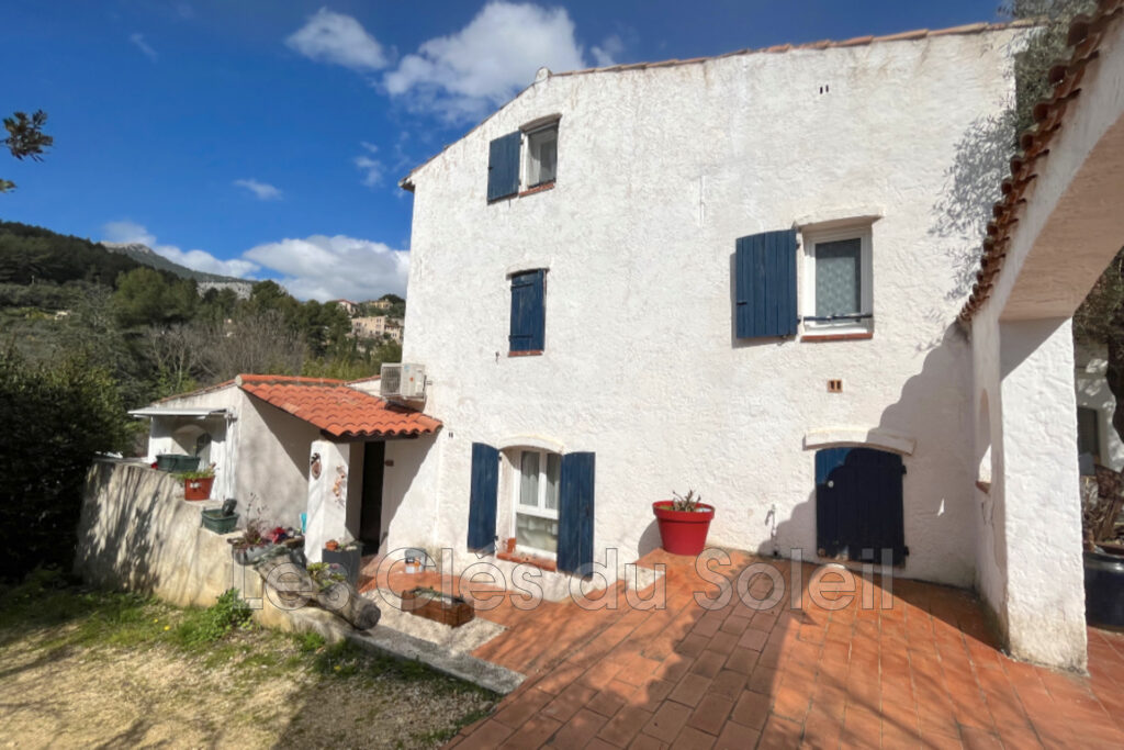 vente maison 7 Pièce(s) – 7 pièces – 4 chambres – 110.00 m²