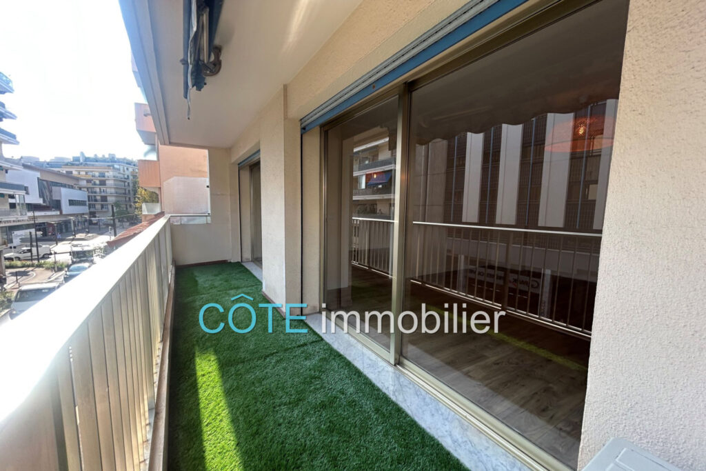 ANTIBES 2 Pièces à  100m de la place de Gaulle – 2 pièces – 1 chambre – 50.00 m²
