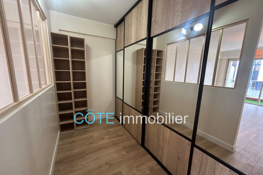 ANTIBES 2 Pièces à  100m de la place de Gaulle – 2 pièces – 1 chambre – 50.00 m²