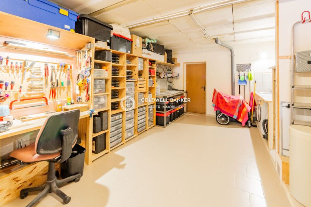 Maison vue mer à 1 km des plages – 6 pièces – 4 chambres – 250.00 m²