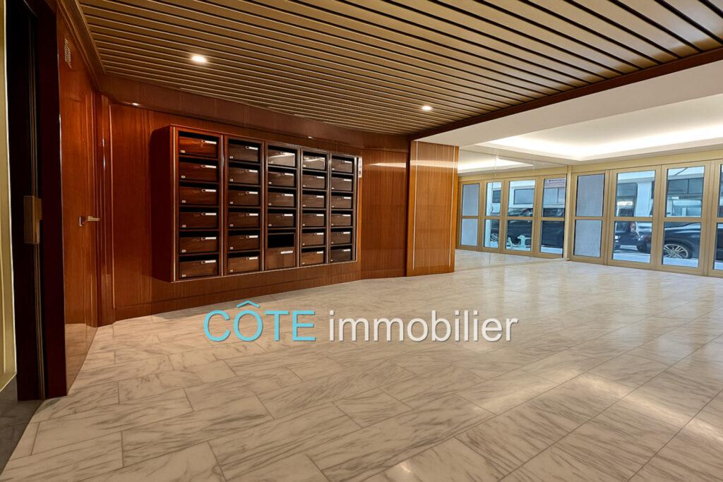 ANTIBES 2 Pièces à  100m de la place de Gaulle – 2 pièces – 1 chambre – 50.00 m²