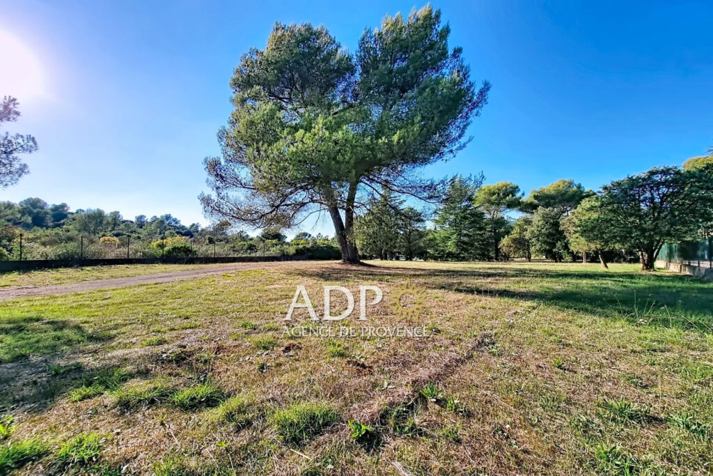 vente propriété 6 Pièce(s) – 6 pièces – 4 chambres – 180.00 m²