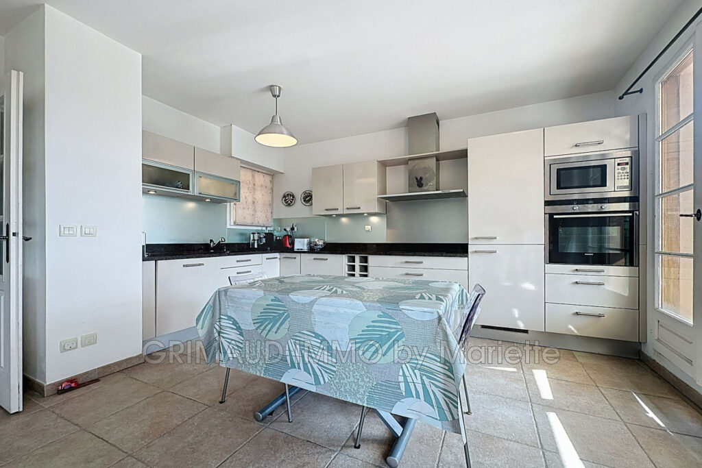 bel appartement a pied du village type t3 – 3 pièces – 2 chambres – 62.52 m²