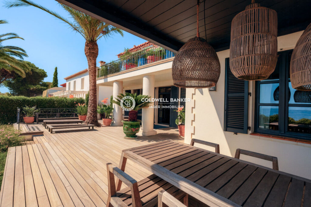 vente maison – NR pièces – 3 chambres – 200.00 m²