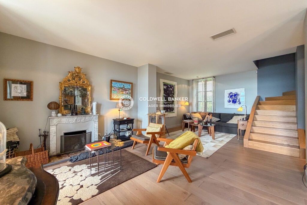 vente maison – NR pièces – 3 chambres – 200.00 m²