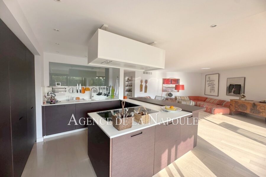 Appartement à vendre à Mandelieu-la-napoule