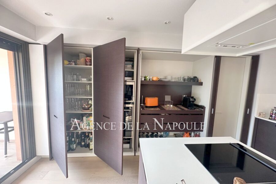 Appartement à vendre à Mandelieu-la-napoule