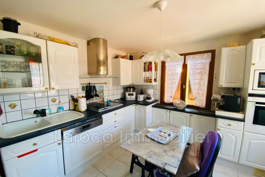 vente maison 5 Pièce(s) – 5 pièces – 5 chambres – 130.00 m²