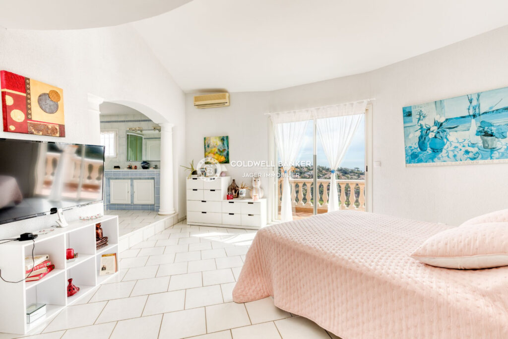 vente maison 5 Pièce(s) – 5 pièces – 4 chambres – 250.00 m²