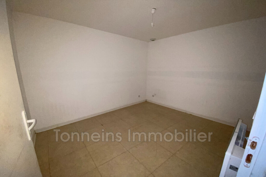 vente immeuble 7 Pièce(s) – 7 pièces – 3 chambres – 82.00 m²