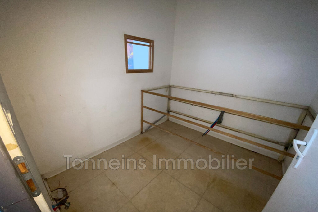 vente immeuble 7 Pièce(s) – 7 pièces – 3 chambres – 82.00 m²