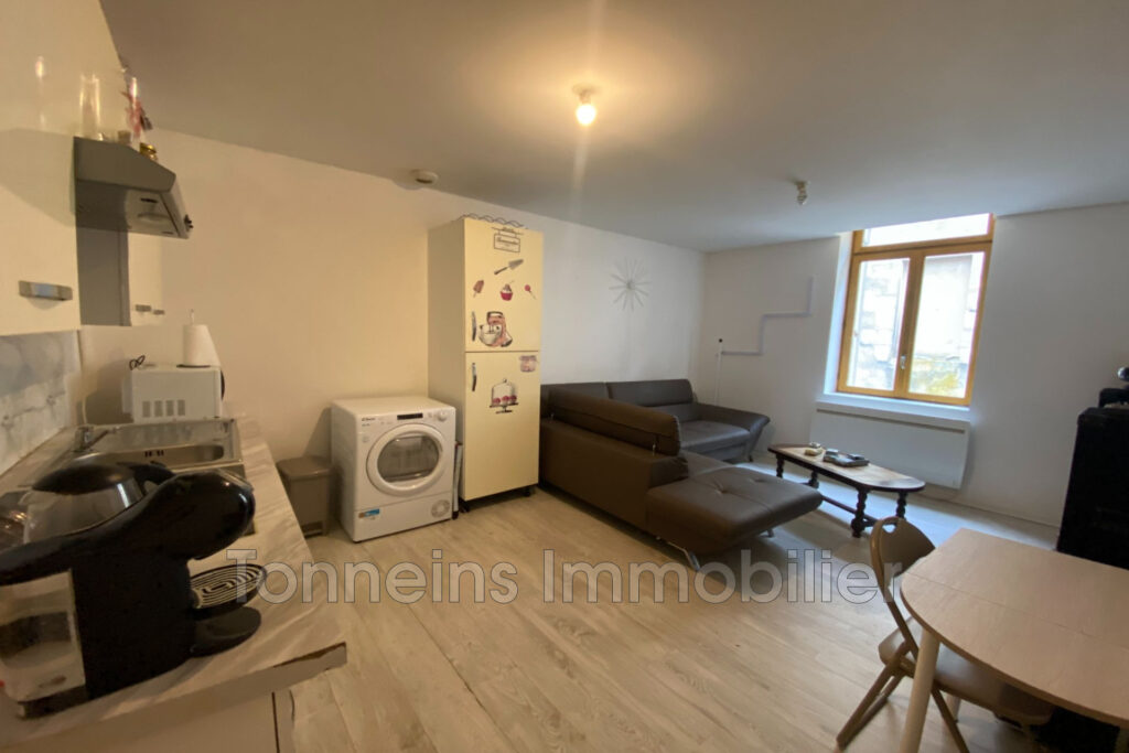 vente immeuble 7 Pièce(s) – 7 pièces – 3 chambres – 82.00 m²