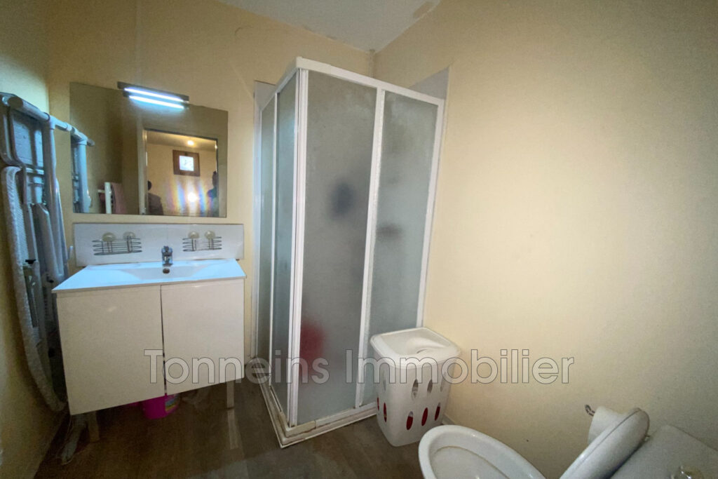 vente immeuble 7 Pièce(s) – 7 pièces – 3 chambres – 82.00 m²