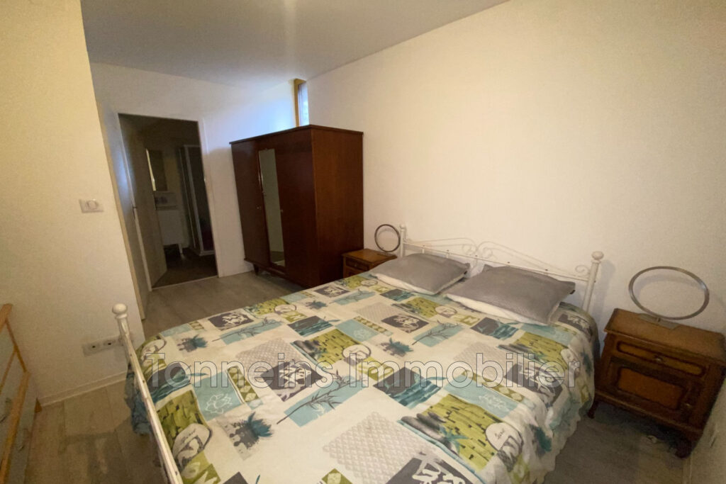 vente immeuble 7 Pièce(s) – 7 pièces – 3 chambres – 82.00 m²