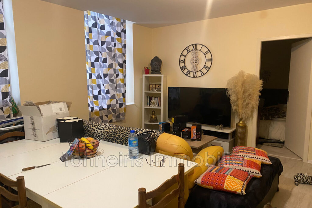 vente immeuble 7 Pièce(s) – 7 pièces – 3 chambres – 82.00 m²