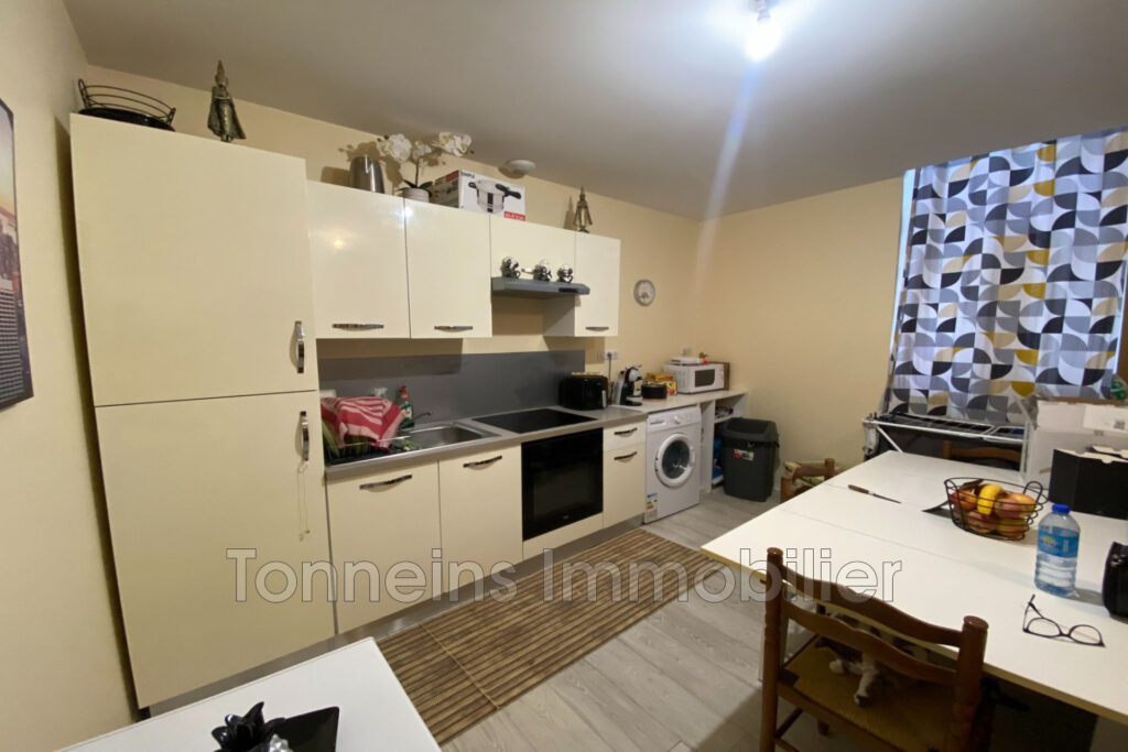 vente immeuble 7 Pièce(s) – 7 pièces – 3 chambres – 82.00 m²