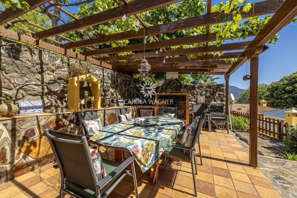 vente maison de campagne 4 Pièce(s) – 4 pièces – 1 chambre – 147.00 m²