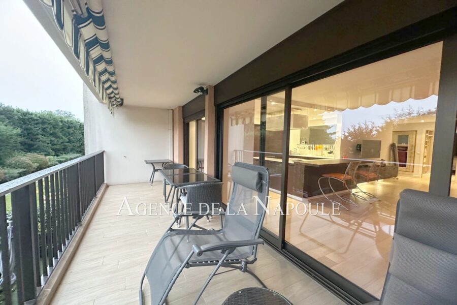 Appartement à vendre à Mandelieu-la-napoule