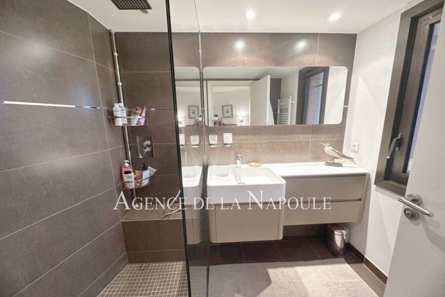 Appartement à vendre à Mandelieu-la-napoule