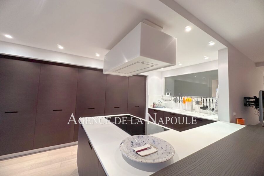 Appartement à vendre à Mandelieu-la-napoule
