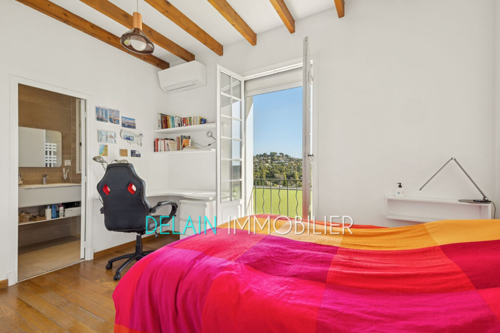 vente maison 5 Pièce(s) – 5 pièces – 5 chambres – 220.00 m²