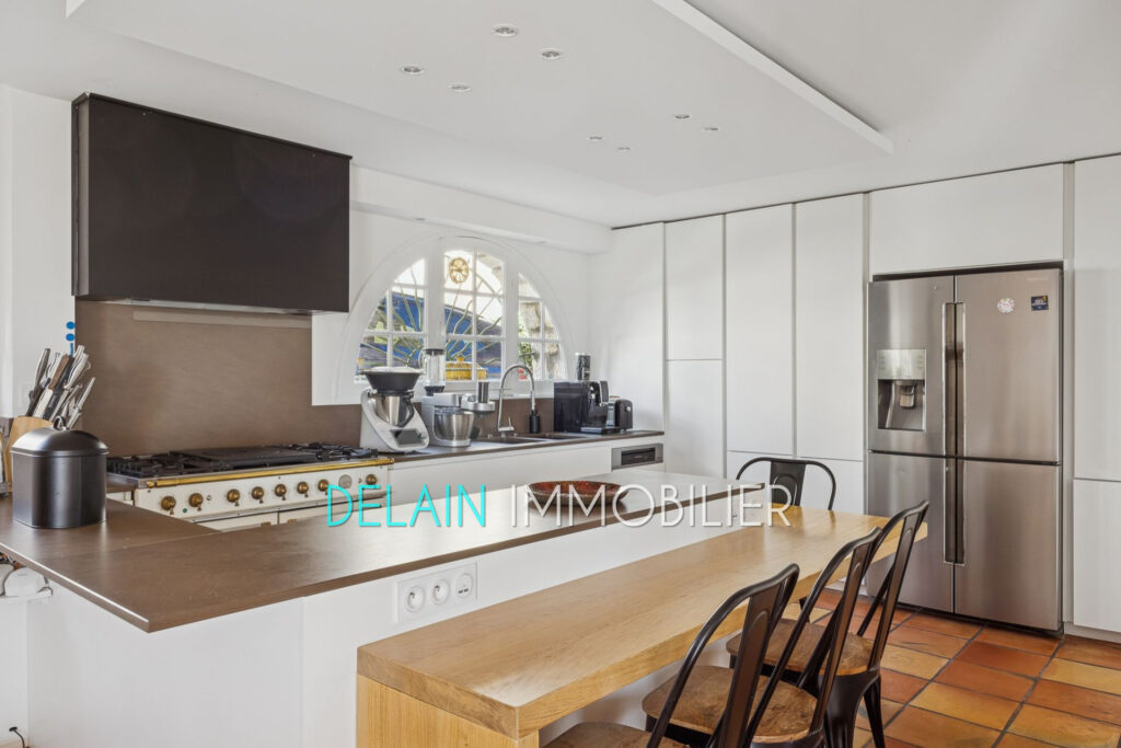 vente maison 5 Pièce(s) – 5 pièces – 5 chambres – 220.00 m²