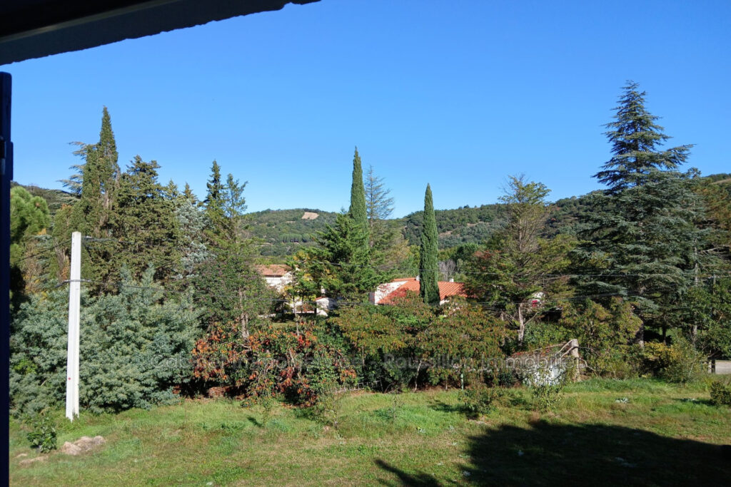 vente maison 6 Pièce(s) – 6 pièces – 5 chambres – 162.00 m²