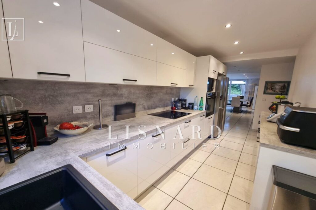 vente appartement 3 Pièce(s) – 3 pièces – 2 chambres – 65.00 m²