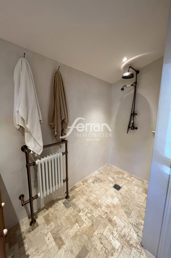 A vendre à Callas maison récente – NR pièces – 2 chambres – 70.00 m²